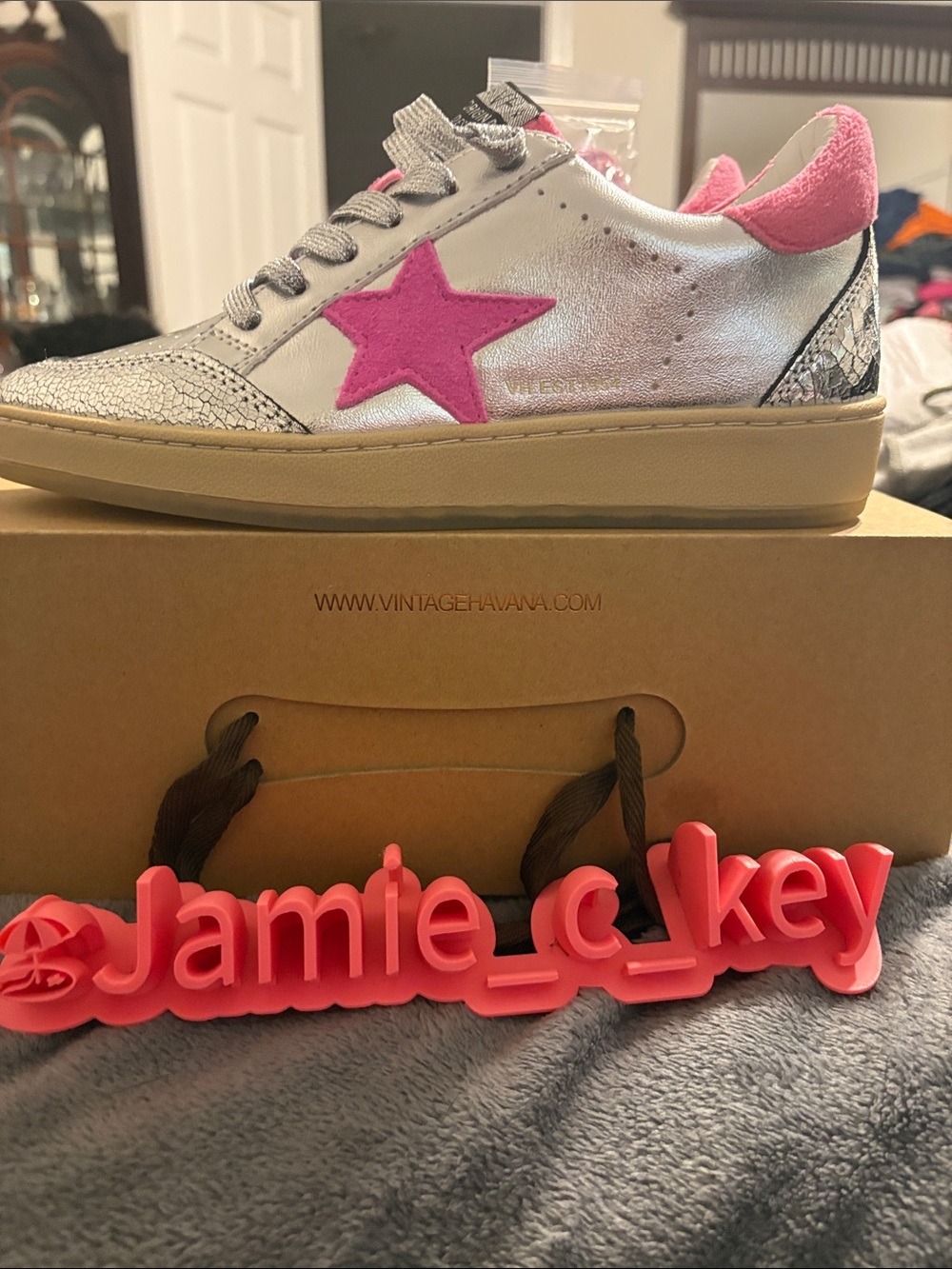 Vintage Havana Silver Sneaker with Pink Star Accent